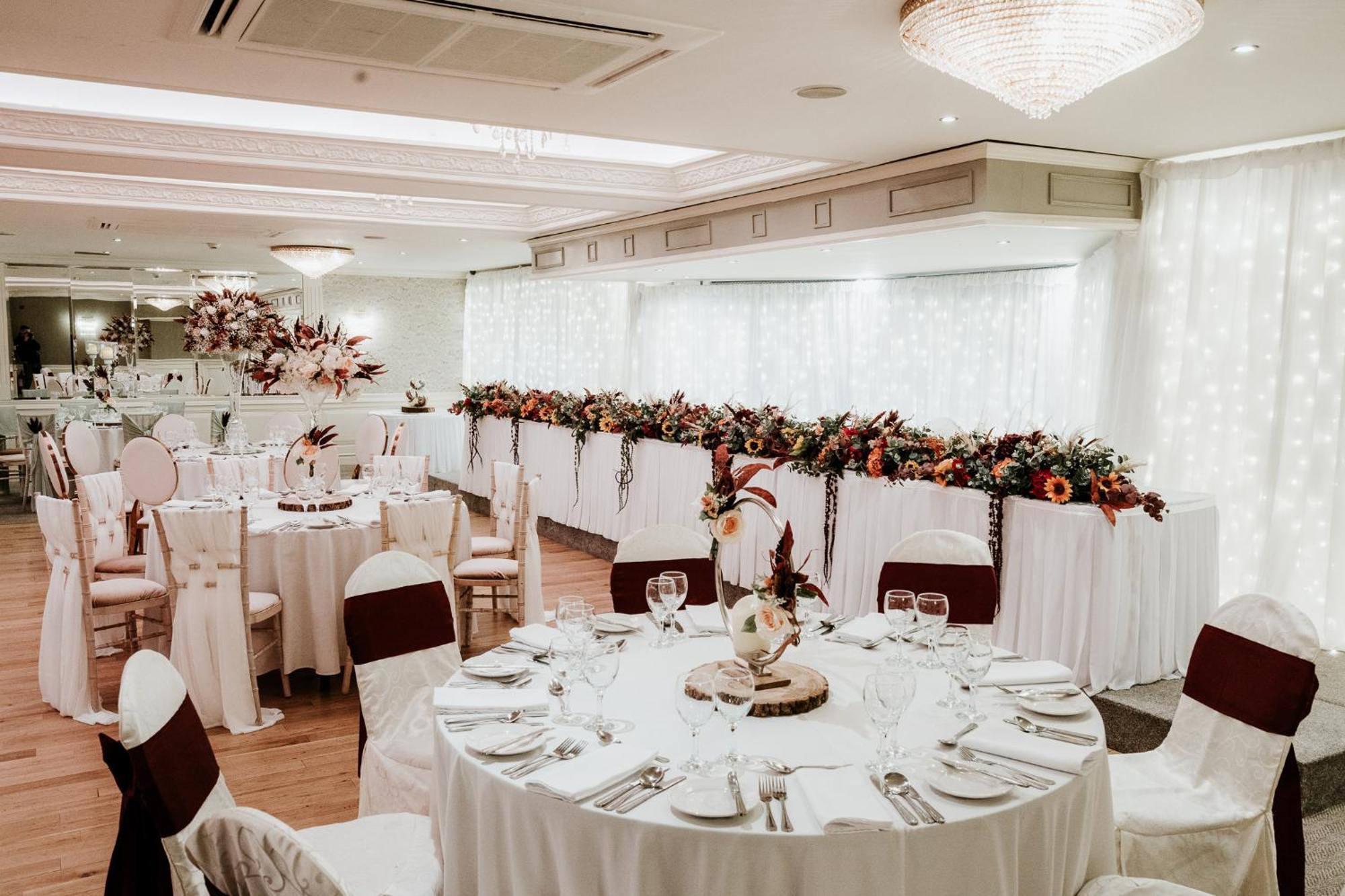 Bushtown Hotel & Spa โคลเรน ภายนอก รูปภาพ