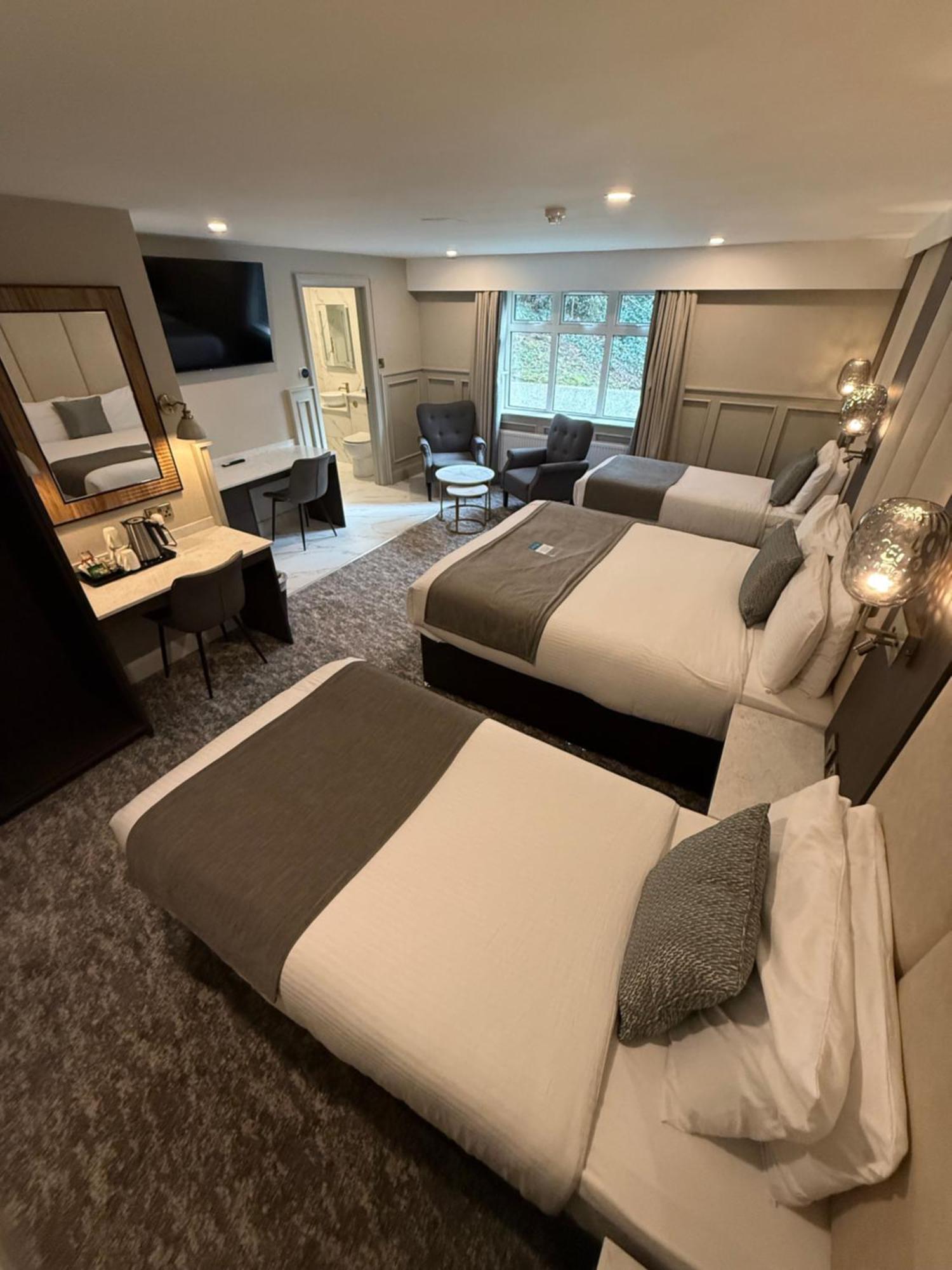 Bushtown Hotel & Spa โคลเรน ภายนอก รูปภาพ