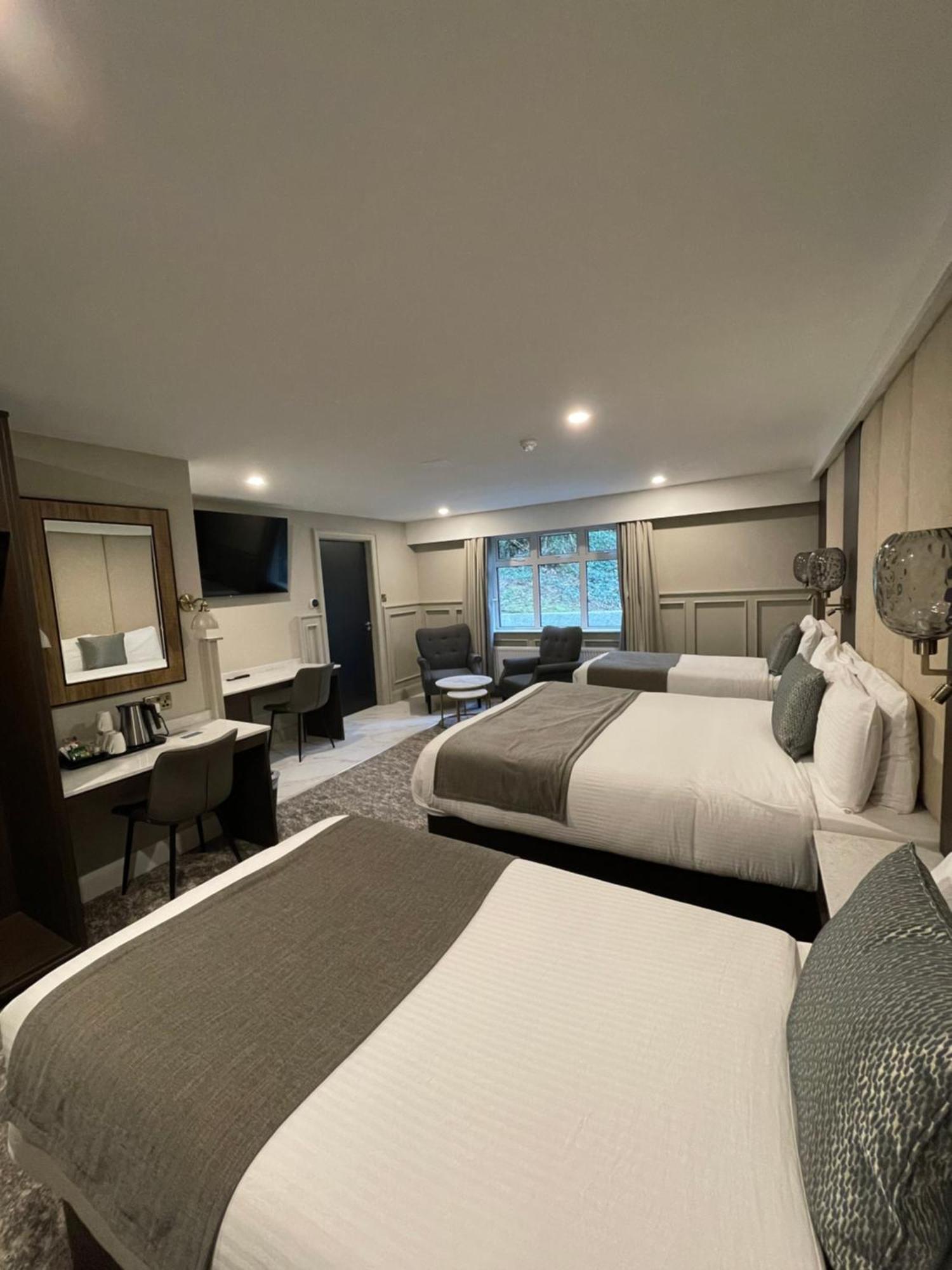 Bushtown Hotel & Spa โคลเรน ภายนอก รูปภาพ