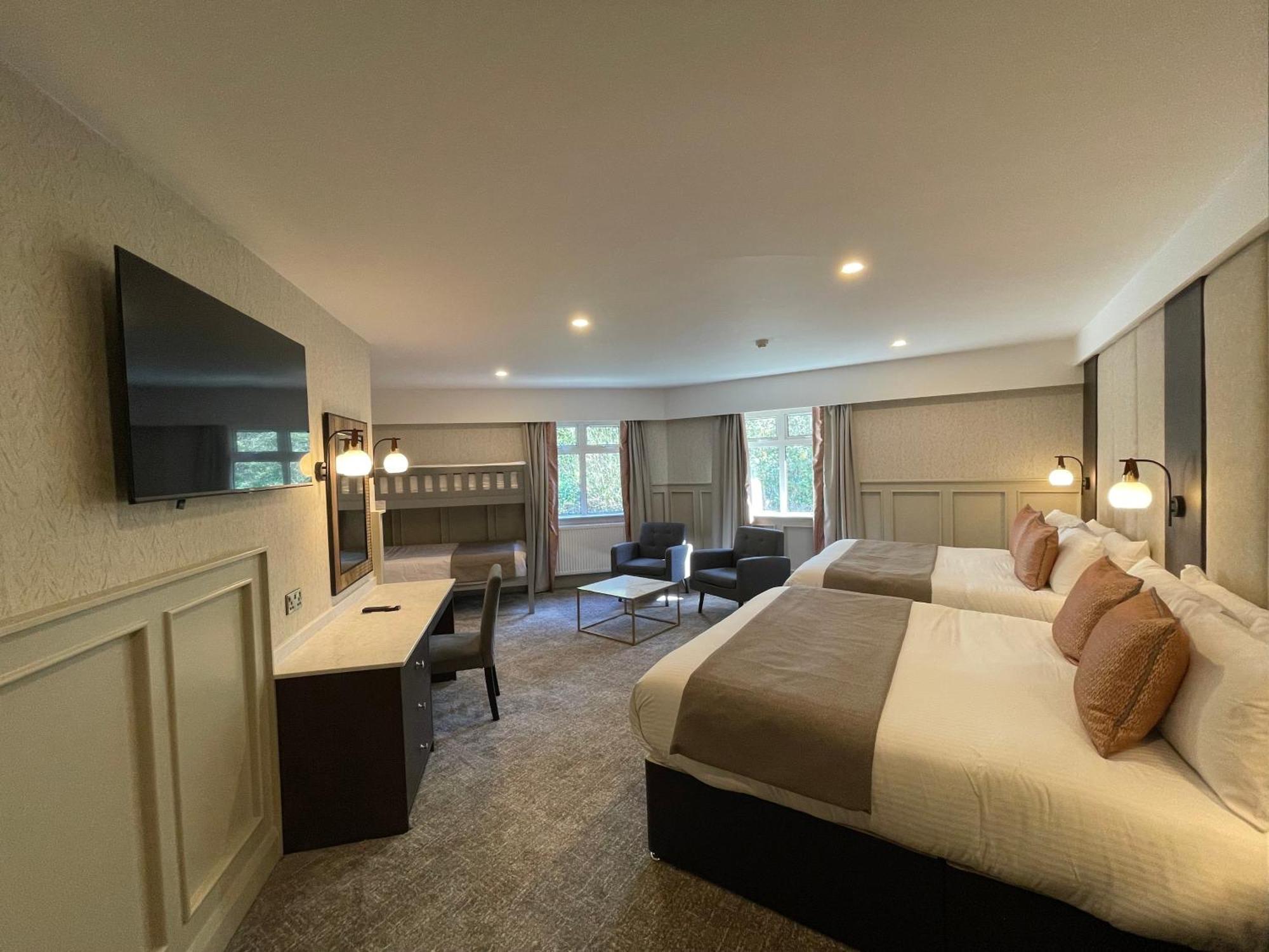 Bushtown Hotel & Spa โคลเรน ภายนอก รูปภาพ