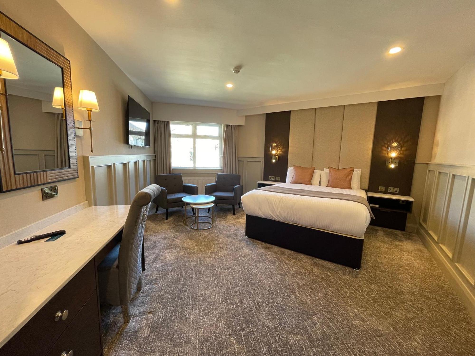 Bushtown Hotel & Spa โคลเรน ภายนอก รูปภาพ