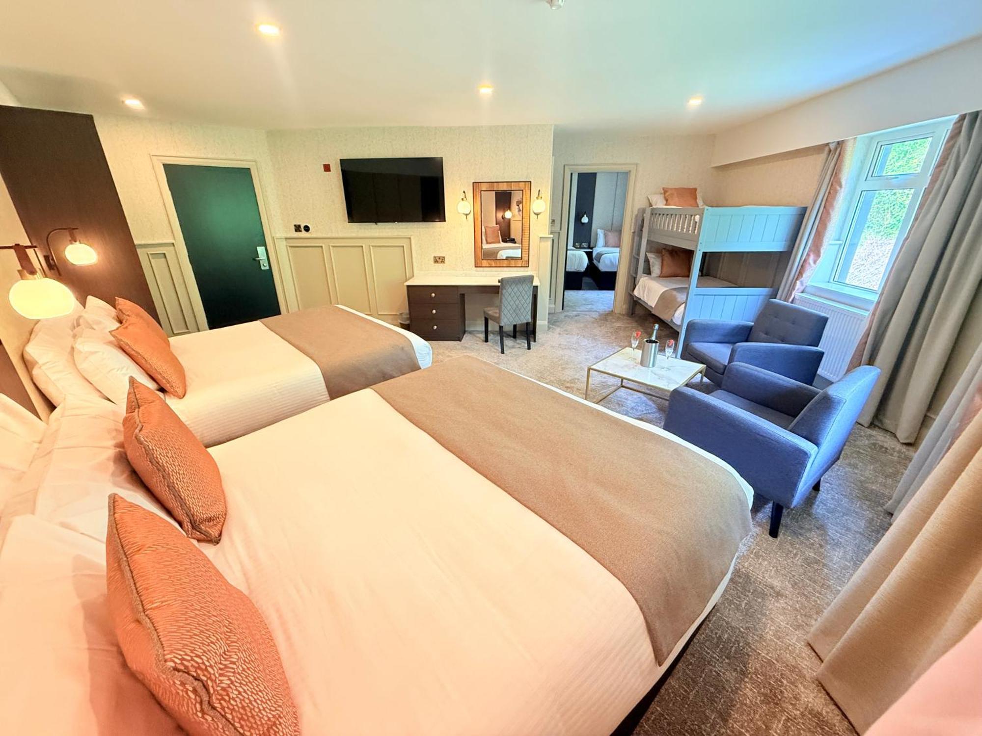 Bushtown Hotel & Spa โคลเรน ภายนอก รูปภาพ